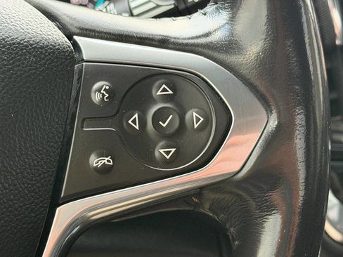 Used 2018 Chevrolet Traverse Premier image 40