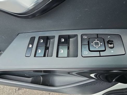 Used 2023 Kia Niro EX FWD image 25