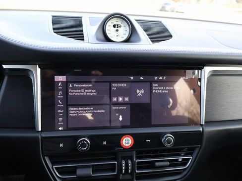 Used 2024 Porsche Macan GTS image 24