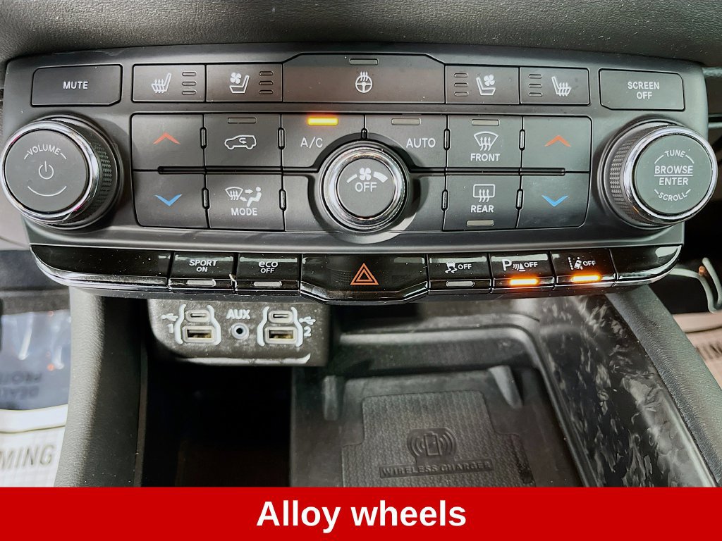 Used 2024 Dodge Durango R/T AWD/4WD image 23