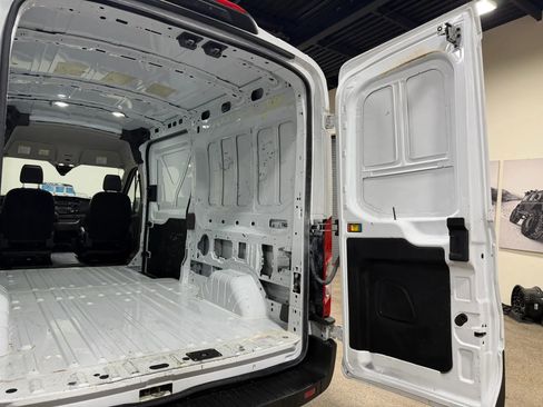 Used 2023 Ford Transit 350 Medium Roof AWD image 26