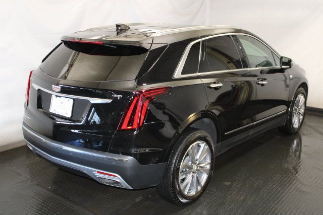 Used 2025 Cadillac XT5 Premium Luxury w/ Technology Package AWD/4WD image 4