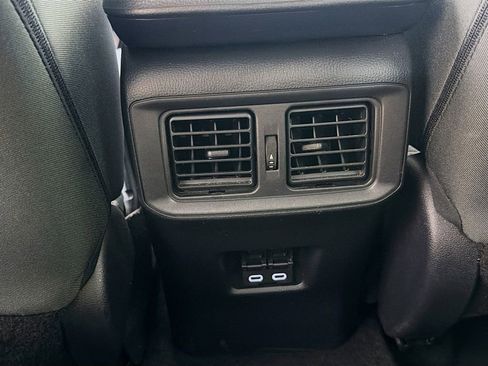 Used 2023 Toyota RAV4 AWD Hybrid image 34