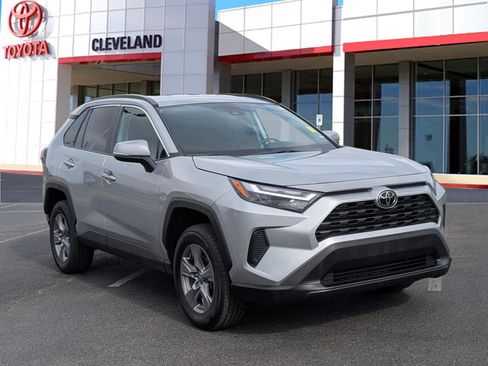 Used 2024 Toyota RAV4 XLE image 1