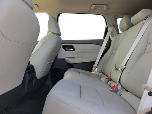 New 2025 Nissan Rogue SL image 27