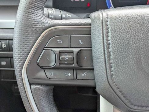 Used 2025 Toyota Tacoma SR5 w/ SR5 Upgrade Package AWD/4WD image 24