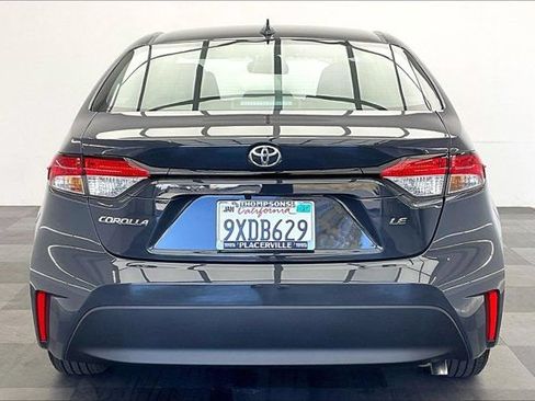 Used 2026 Toyota Corolla LE w/ LE Premium Package FWD image 3