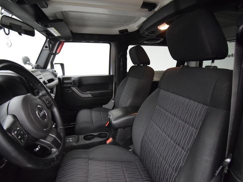 Used 2012 Jeep Wrangler Sport AWD/4WD image 13