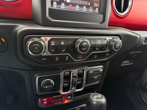 Used 2020 Jeep Wrangler Unlimited Rubicon w/ LED Lighting Group image 18