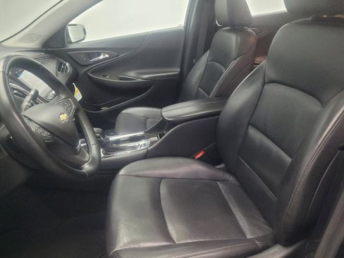 Used 2024 Chevrolet Malibu LT w/ Midnight Edition FWD image 17