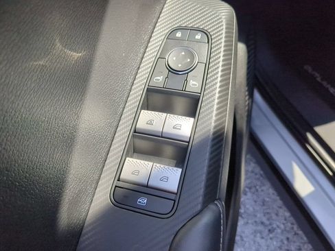 Used 2024 Mitsubishi Outlander ES FWD image 16