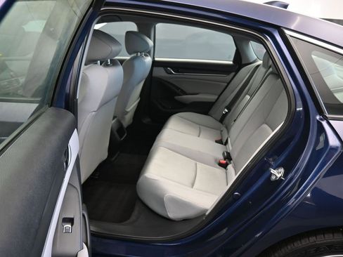 Used 2018 Honda Accord LX image 31