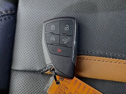 Used 2025 GMC Sierra 1500 AT4 w/ AT4 Premium Package image 13