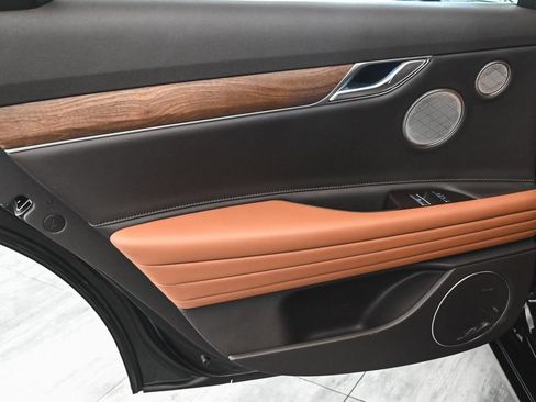 Used 2024 Genesis G80 image 11