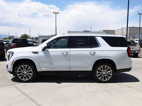 New 2026 GMC Yukon Denali w/ Denali Reserve Package AWD/4WD image 3