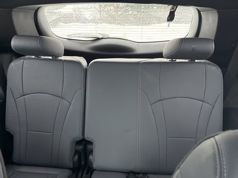 Used 2023 Buick Enclave Essence w/ LPO, Floor Liner Package image 31