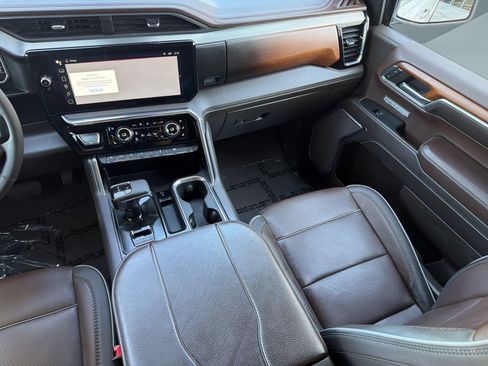 Used 2023 GMC Sierra 1500 Denali RWD image 29
