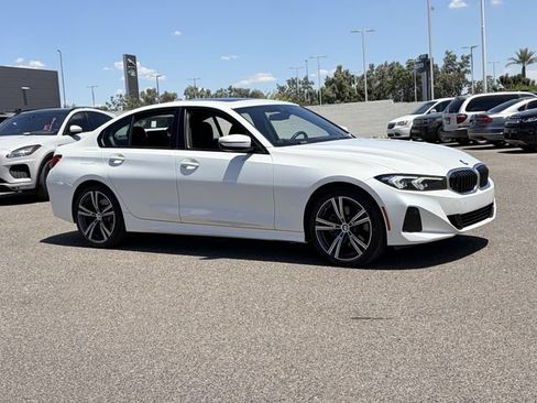 Used 2023 BMW 330i Sedan w/ Driving Assistance Package RWD image 4