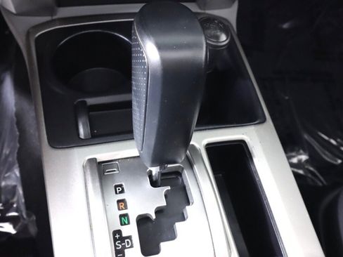Used 2011 Toyota 4Runner SR5 AWD/4WD image 25