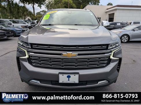 Used 2021 Chevrolet Suburban Premier RWD image 9