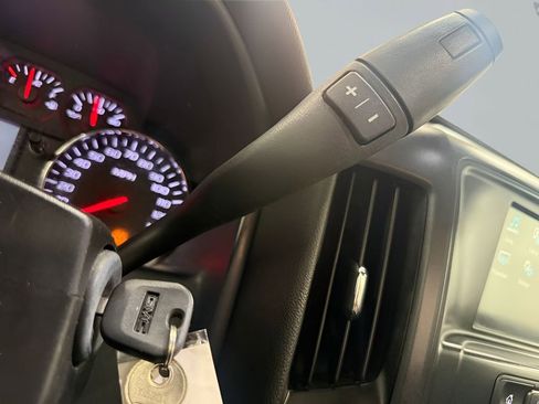 Used 2018 GMC Sierra 1500 2WD Regular Cab w/ Sierra Convenience Package image 16