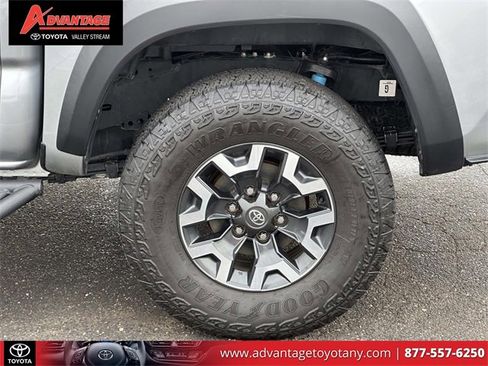 Certified 2023 Toyota Tacoma TRD Off-Road image 8