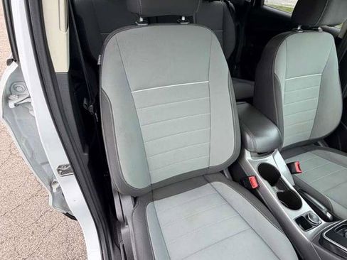 Used 2013 Ford Escape SE AWD/4WD image 32