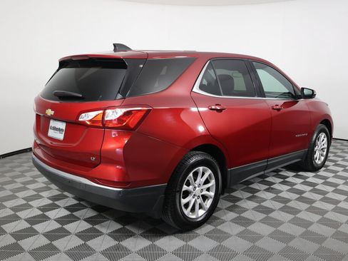 Used 2019 Chevrolet Equinox LT FWD image 2