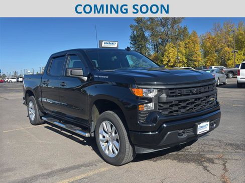 Used 2024 Chevrolet Silverado 1500 Custom image 1