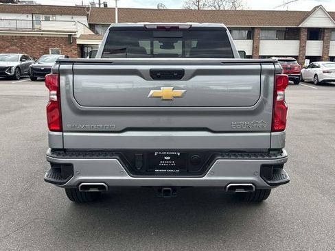 Used 2025 Chevrolet Silverado 1500 High Country w/ High Country Premium Package AWD/4WD image 7
