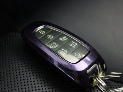 Used 2023 Hyundai Palisade Calligraphy image 30