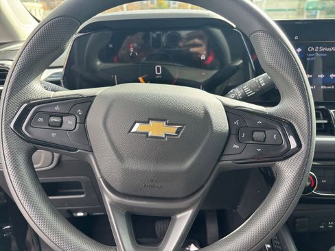 Used 2025 Chevrolet TrailBlazer LT image 25