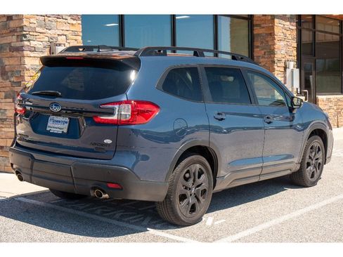 Used 2023 Subaru Ascent Onyx Edition AWD/4WD image 3