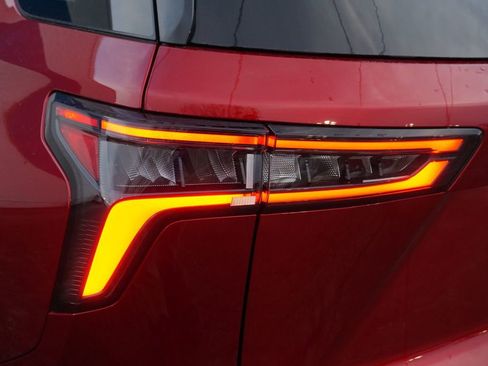 New 2025 Chevrolet Equinox ACTIV w/ Convenience Package III image 30