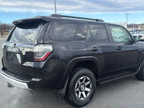 Used 2021 Toyota 4Runner TRD Off-Road Premium w/ Moonroof Package image 6