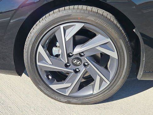 New 2026 Hyundai Elantra Limited image 13