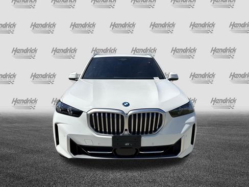 Used 2024 BMW X5 xDrive50e w/ Climate Comfort Package AWD/4WD image 3