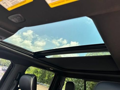 Used 2018 Ford F150 Platinum w/ Technology Package AWD/4WD image 15