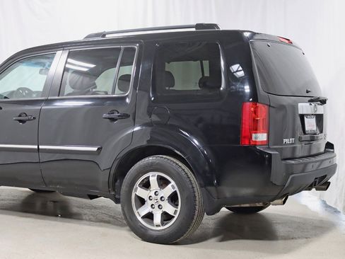Used 2010 Honda Pilot Touring image 10