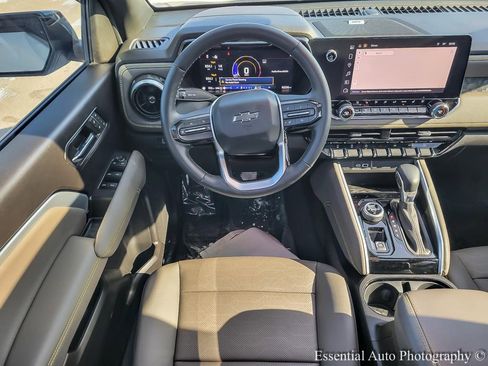 Used 2023 Chevrolet Colorado ZR2 w/ ZR2 Convenience Package III image 13