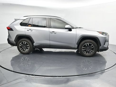 Used 2019 Toyota RAV4 LE w/ All Weather Liner Package AWD/4WD image 9
