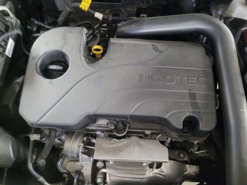 Used 2024 Chevrolet Equinox LT FWD image 30