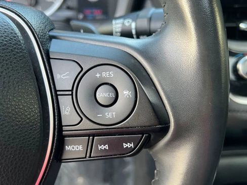 Used 2022 Toyota Corolla SE w/ SE Premium Package image 14