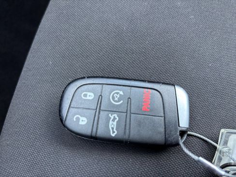Used 2023 Dodge Challenger SXT RWD image 25