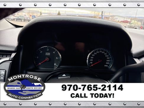 Used 2020 Chevrolet Suburban Premier AWD/4WD image 16