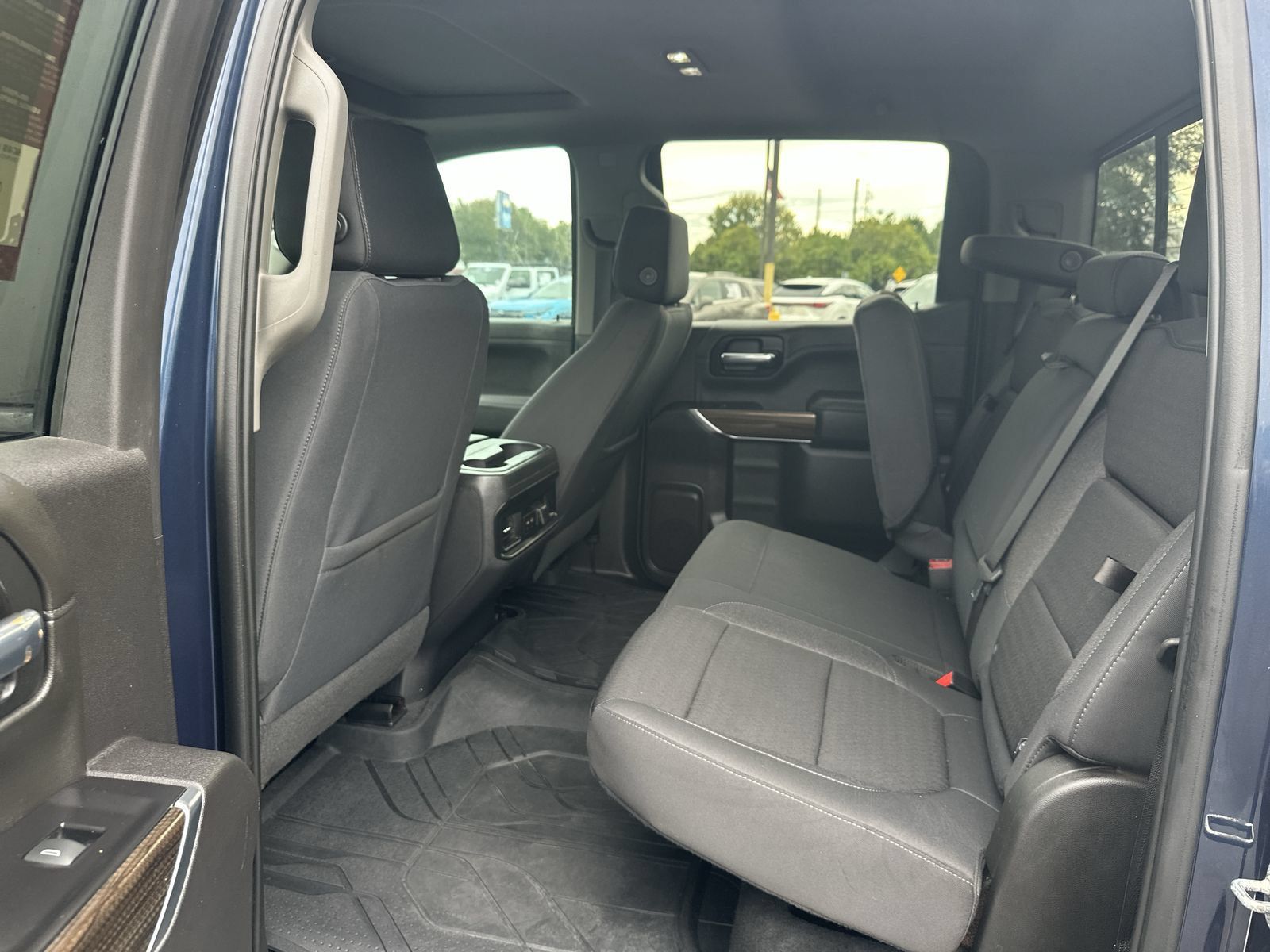 Used 2019 Chevrolet Silverado 1500 RST AWD/4WD image 31