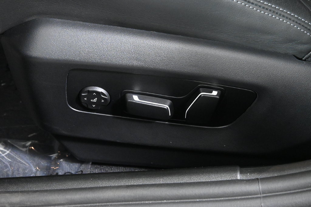 Used 2025 BMW M5 Touring AWD/4WD image 27