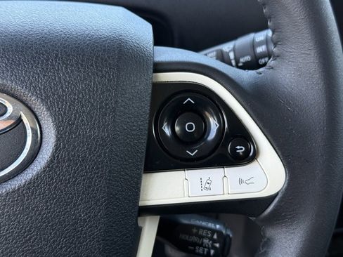 Used 2016 Toyota Prius Four Touring image 23