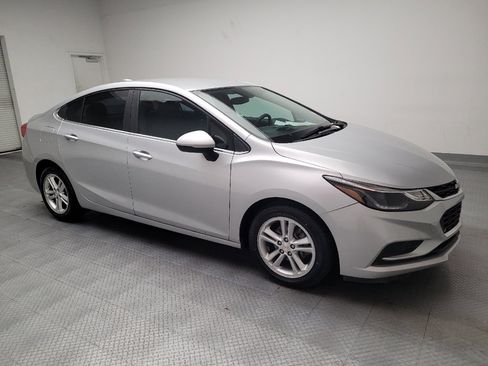 Used 2016 Chevrolet Cruze LT w/ Convenience Package FWD image 11