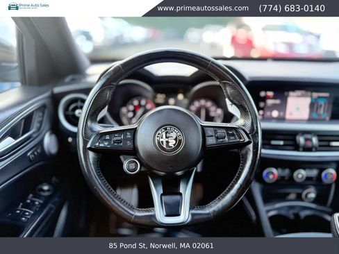Used 2021 Alfa Romeo Stelvio Ti Sport AWD/4WD image 16